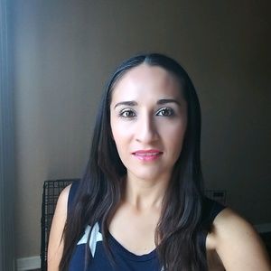 Meet your Posher, Alma